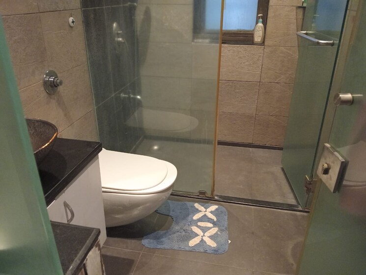 Bathroom, matoshree-pearl 3 Bedroom 1300 Sq.Ft. Apartment In Mahim Mumbai 7940342