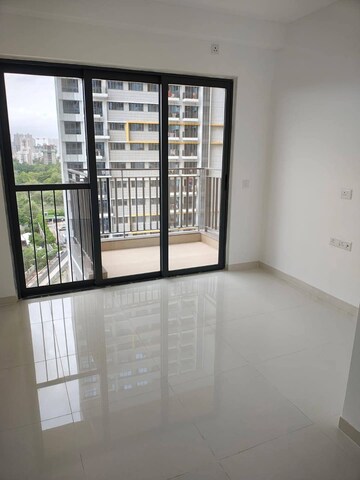 Master Bedroom in 2 BHK Apartment at Amanora Gold Towers, Hadapsar – for Rent