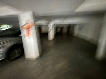 Parking in 3 BHK Builder Floor at Sector 12a – for Sale