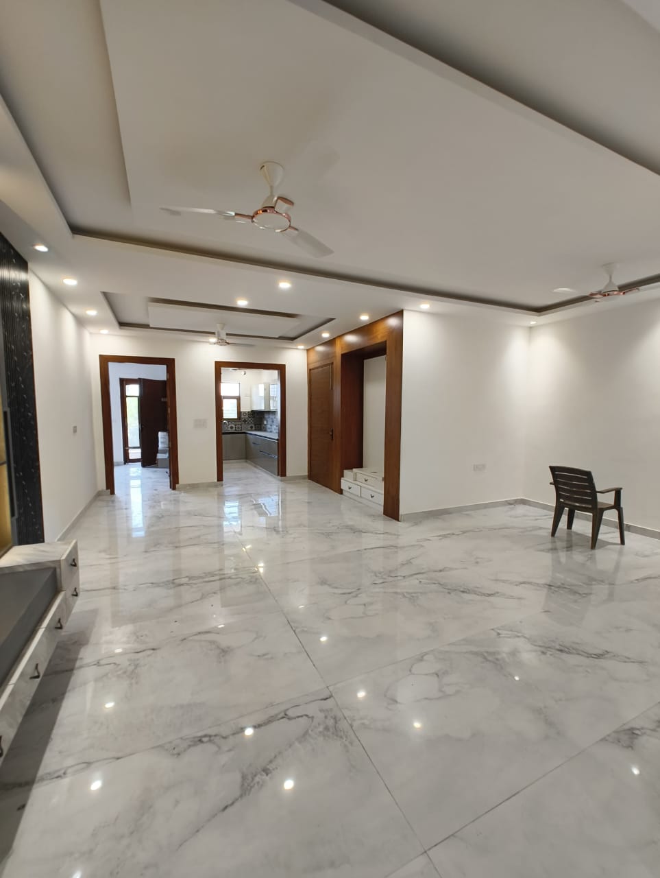 3 BHK + Servant Room Builder Floor For Sale in BPTP Parkland Pride