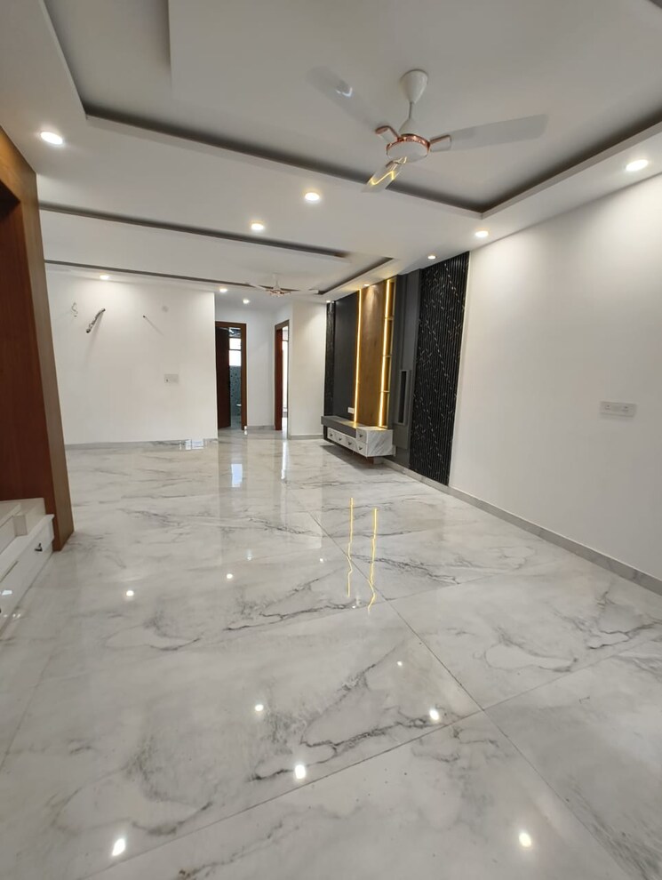 Room, bptp-parkland-pride 3 Bedroom 250 Sq.Yd. Builder Floor In Sector 77 Faridabad 7940445