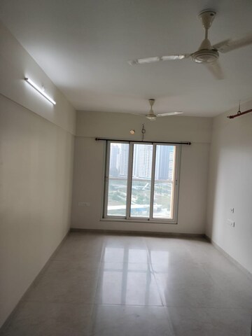 1 BHK Apartment For Rent in Lodha Amara, Kolshet Road