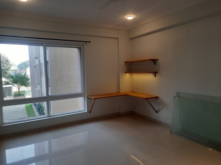 Room, nr-royal-park-residency 3 Bedroom 2127 Sq.Ft. Apartment In Thanisandra Bangalore 7940580