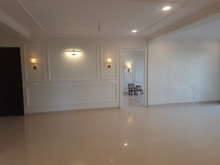 Room, nr-royal-park-residency 3 Bedroom 2127 Sq.Ft. Apartment In Thanisandra Bangalore 7940580