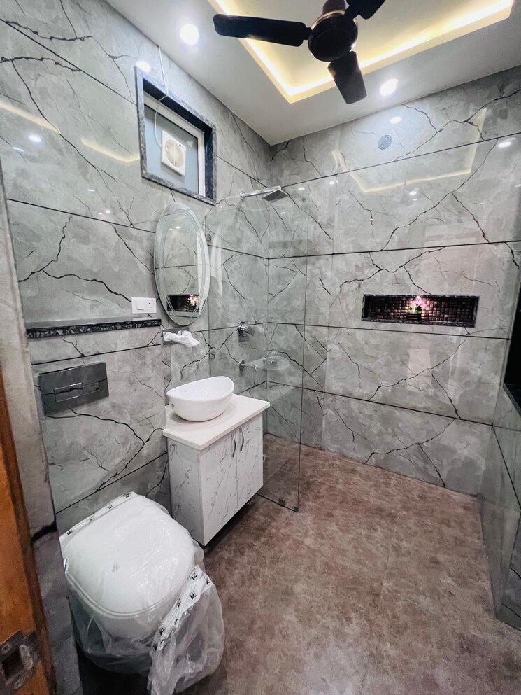 Bathroom, sector 85 3 Bedroom 327 Sq.Yd. Builder Floor In Sector 85 Faridabad 7940559