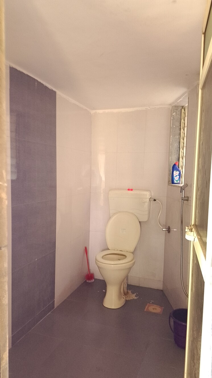 Bathroom, shalibhadra-yash 1 Bedroom 580 Sq.Ft. Apartment In Nalasopara West Palghar 7940617