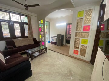 Living Room in 2 BHK Builder Floor at Ansal Sushant Lok I, Sector 43 – for Rent