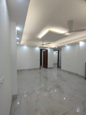 Room in 2 BHK Builder Floor at Freedom Fighters Enclave – for Rent