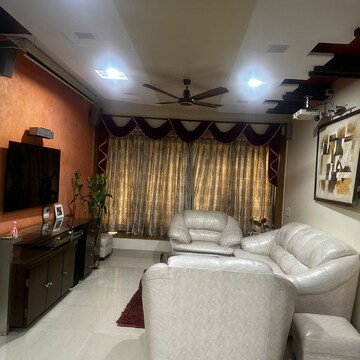 Living Room in 2.5 BHK Apartment at Rajkamal Heights, Mint Colony – for Rent