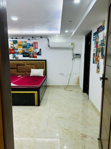 Room in 1 BHK Apartment at Saket – for Rent
