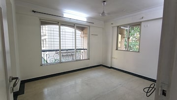 Room in 2 BHK Apartment at The View Powai, Powai – for Rent