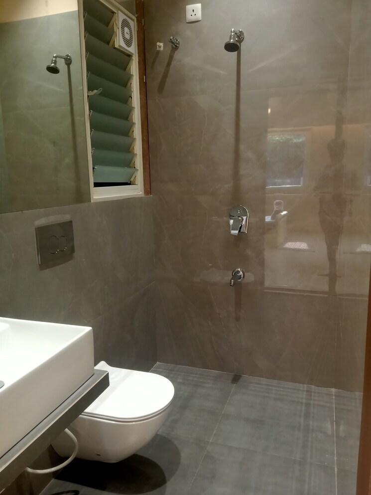 Bathroom, arihant-avanti 2 Bedroom 522 Sq.Ft. Apartment In Shilphata Thane 7940792