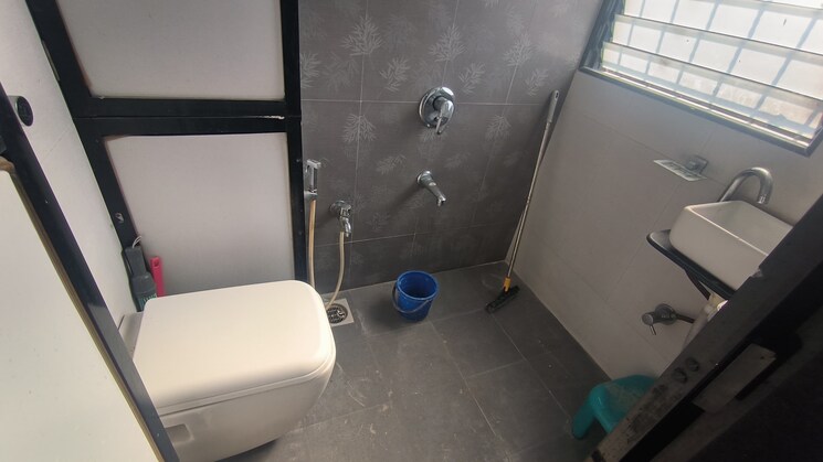 Bathroom, shiv-bhagtani-manor-3b-chs 2 Bedroom 1000 Sq.Ft. Apartment In Chandivali Mumbai 7940804