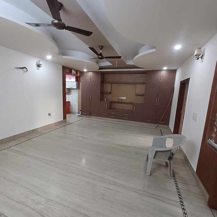 Room, sector 23 3 Bedroom 342 Sq.Yd. Builder Floor In Sector 23 Gurgaon 7940816