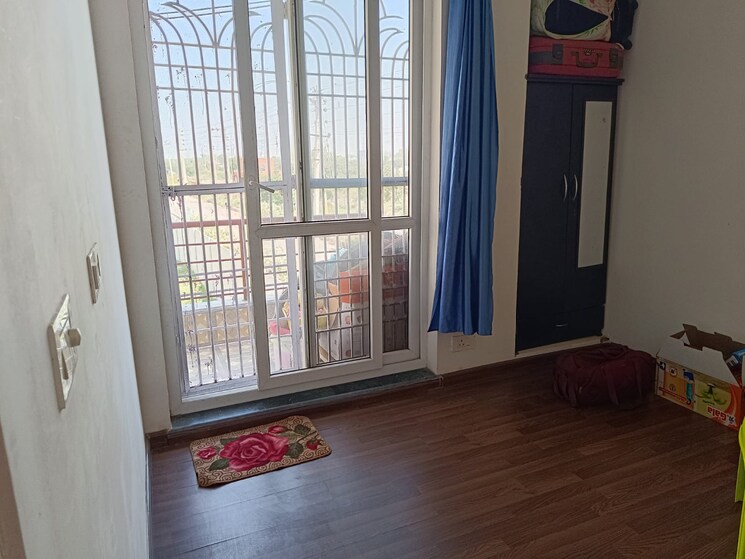 Room, bptp-parkland-pride-phase-2 3 Bedroom 180 Sq.Yd. Builder Floor In Sector 77 Faridabad 7940929