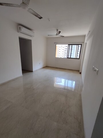 Master Bedroom in 2.5 BHK Apartment at Lodha Splendora, Ghodbunder Road – for Rent