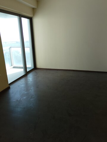 Room in 4 BHK Apartment at Paras Dews, Sector 106 – for Sale