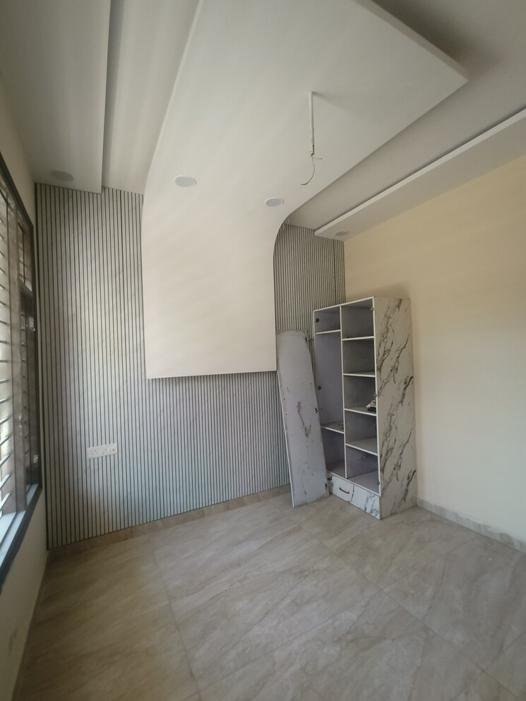 Room, ms-enclave-zirakpur 3 Bedroom 125 Sq.Yd. Builder Floor In Dhakoli Village Zirakpur 7940978