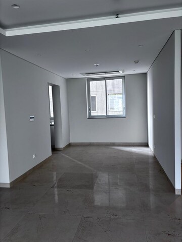 Room in 3.5 BHK Apartment at Panchshil Towers, Kharadi – for Rent
