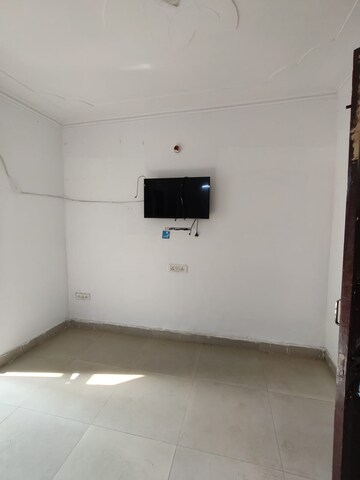 Master Bedroom in 1 BHK Builder Floor at Ansal Sushant Lok I, Sector 43 – for Rent