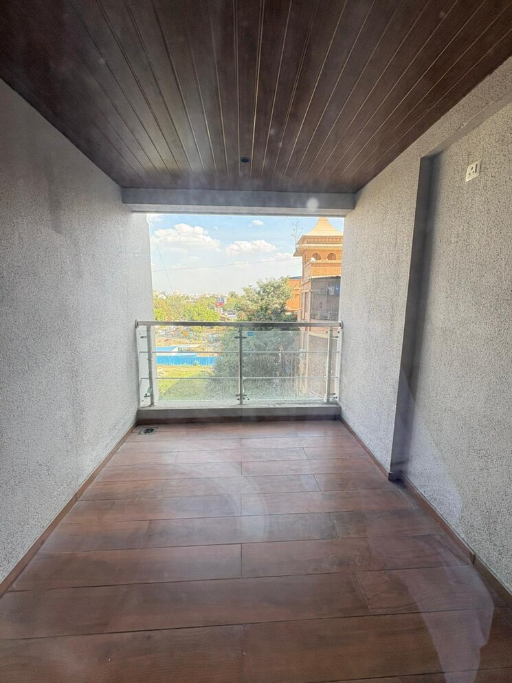 Balcony, futuristic-the-miracle 2 Bedroom 817 Sq.Ft. Apartment In Pimple Saudagar Pune 7940983