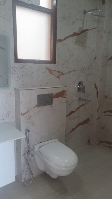 Bathroom in 3 BHK Builder Floor at Sector 40 – for Sale