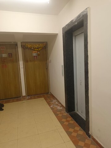 Room in 2 BHK Apartment at Kohinoor Zen Estate, Kharadi – for Rent