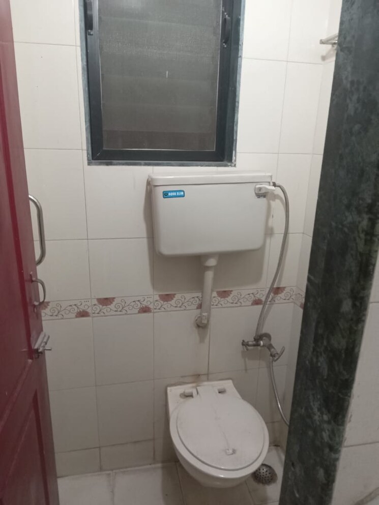 Bathroom, shree-shagun-apartment 1 Bedroom 450 Sq.Ft. Apartment In Kharghar Navi Mumbai 7941185