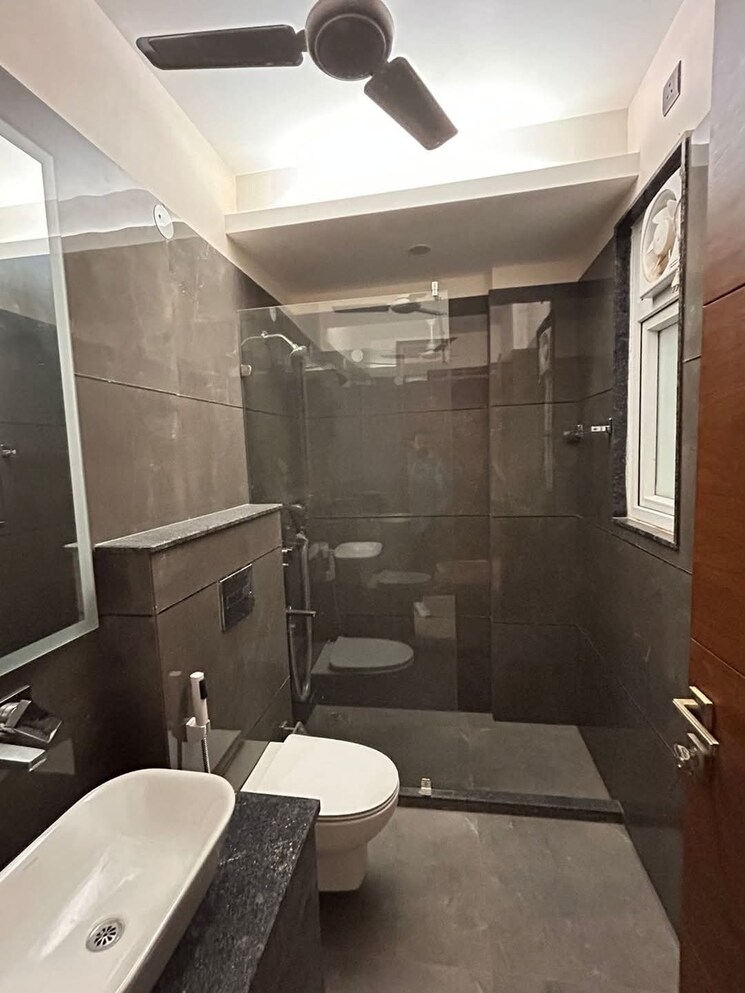 Attached Bathroom, gokul-vihar-apartment 1 Bedroom 501 Sq.Ft. Apartment In Kandivali East Mumbai 7941240