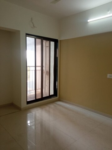 Room in 3 BHK Apartment at Sai Laxmi Apartment, Kalwa – for Sale