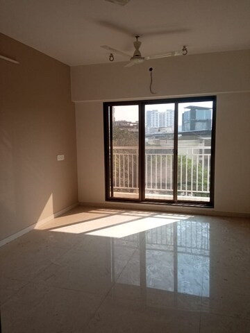 Room in 3 BHK Apartment at Sai Laxmi Apartment, Kalwa – for Sale