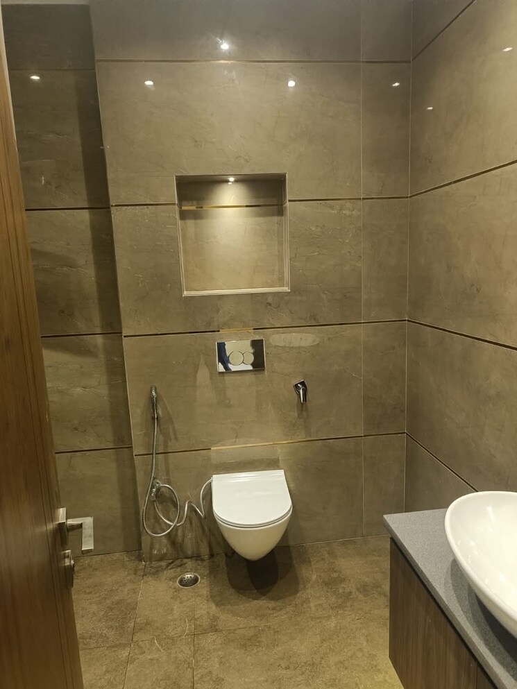 Bathroom, sheetal-sameer-chs 1 Bedroom 550 Sq.Ft. Apartment In Kandivali West Mumbai 7941263