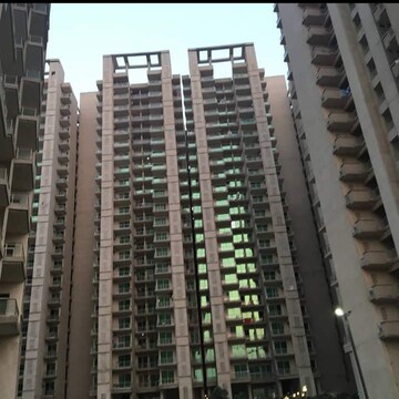 Master Bedroom in 3 BHK Apartment at Gaur Saundaryam, Tech Zone 4 Greater Noida – for Sale
