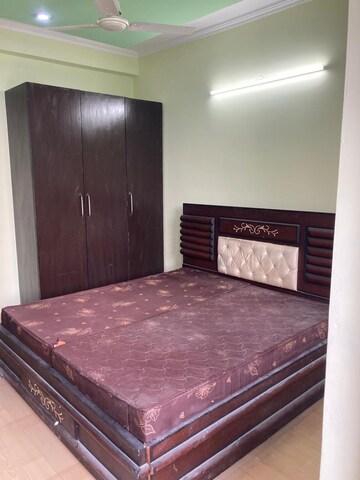 Bedroom in 2 BHK Builder Floor at Vipul World Floors, Sector 48 – for Rent