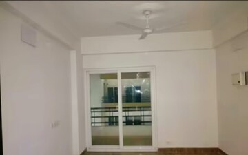 Room in 2 BHK Apartment at Amrapali Leisure Park, Amrapali Leisure Valley – for Sale
