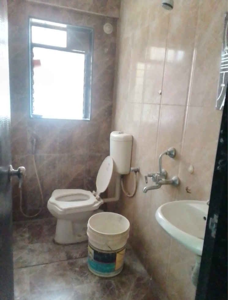 Bathroom, haware-dahlia 3 Bedroom 1250 Sq.Ft. Apartment In Koliwada Thane 7941278