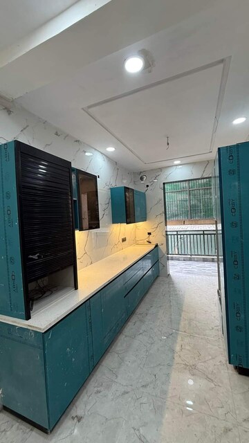 Kitchen in 3 BHK Builder Floor at Srishti Greenfield Homes, Green Fields Colony – for Sale