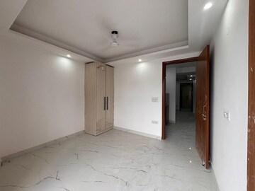 Room in 1 BHK Builder Floor at Saket – for Rent