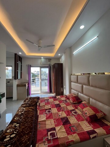 Bedroom in 1 RK Builder Floor at Ansal Sushant Lok I, Sector 43 – for Rent
