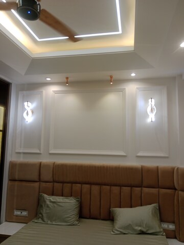 Master Bedroom in 3 BHK Builder Floor at Sector 72 – for Sale