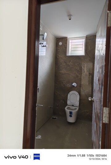 Bathroom in 2 BHK Apartment at Halasuru – for Rent