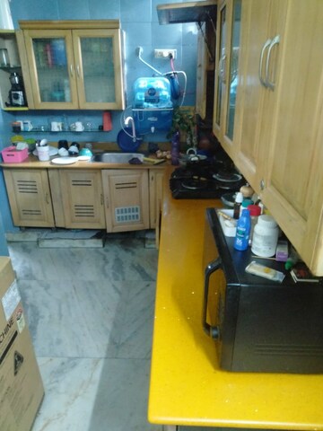 Kitchen in 3 BHK Builder Floor at Dlf Phase I – for Sale