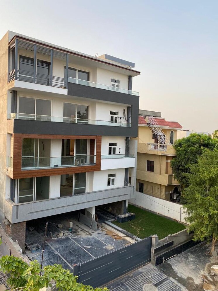 Exterior View, sector 4 3 Bedroom 250 Sq.Yd. Builder Floor In Sector 4 Gurgaon 7941449