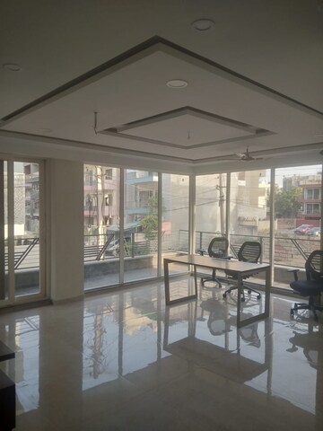 Gym in 3 BHK Builder Floor at Sector 4 – for Sale