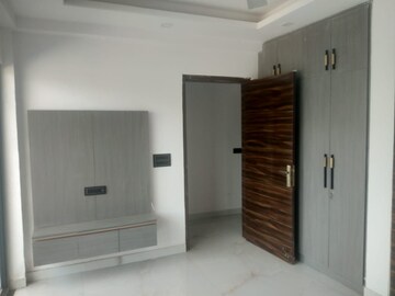 Building Lobby in 3 BHK Builder Floor at Sector 4 – for Sale