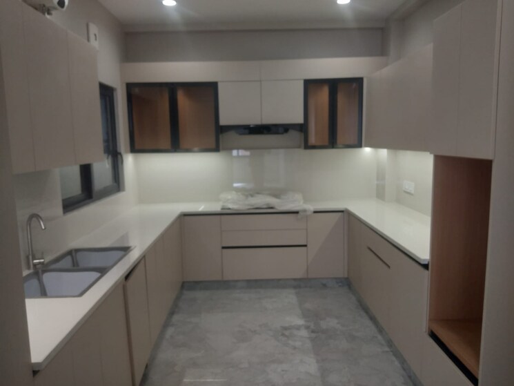 Kitchen, sector 7 3 Bedroom 258 Sq.Yd. Builder Floor In Sector 7 Gurgaon 7941532