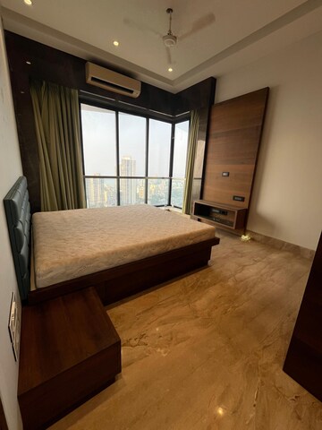 Bedroom in 5 BHK Apartment at Kalpataru Horizon, Worli – for Rent