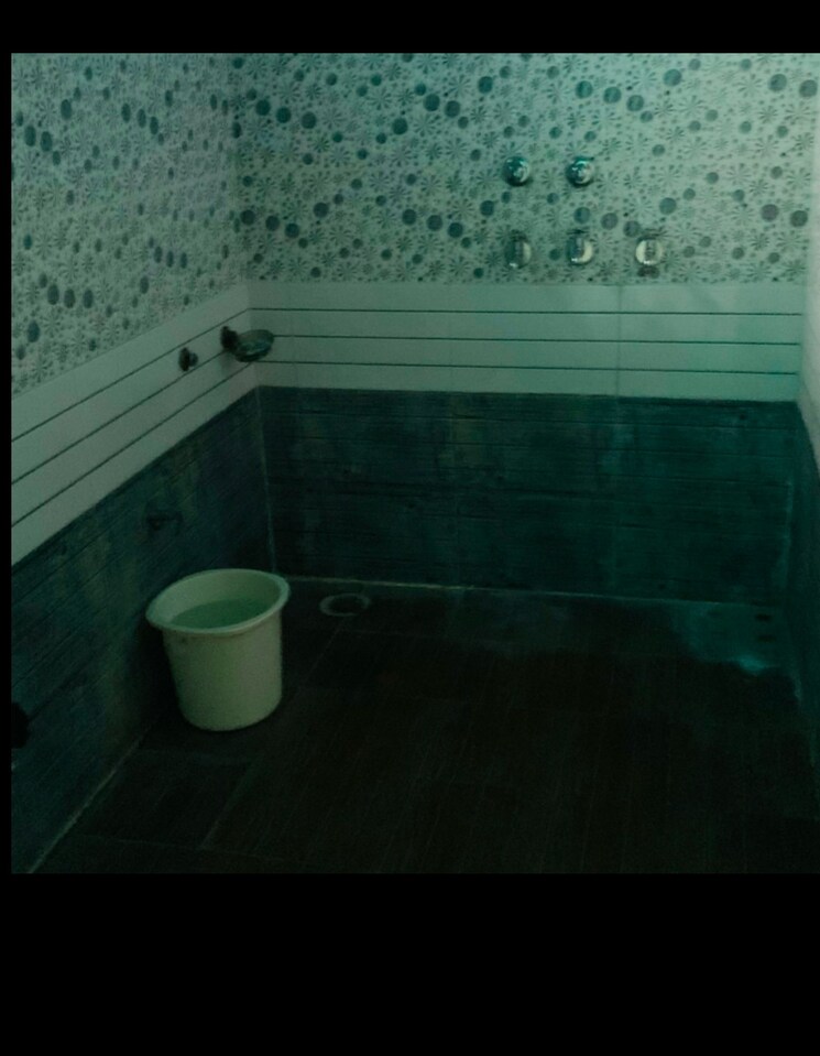 Bathroom, patiala road 2 Bedroom 125 Sq.Yd. Independent House In Patiala Road Zirakpur 7941594