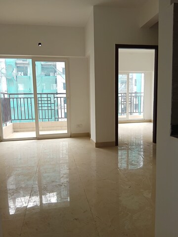 Room in 4 BHK Apartment at Ace Divino, Sector 1 Greater Noida – for Rent