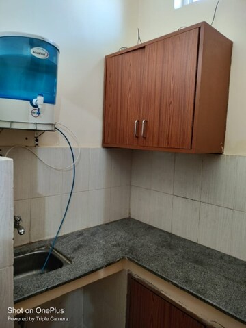 1 BHK Villa For Rent in Aliganj